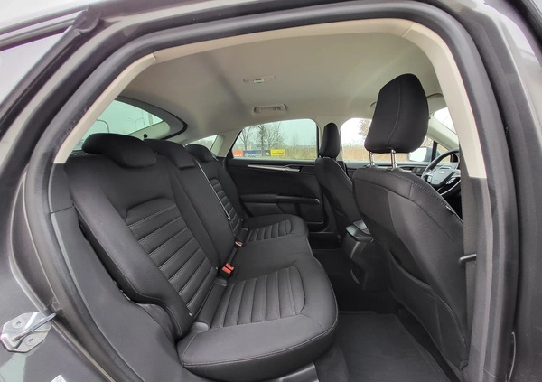 Ford Mondeo cena 52800 przebieg: 162000, rok produkcji 2017 z Nekla małe 232